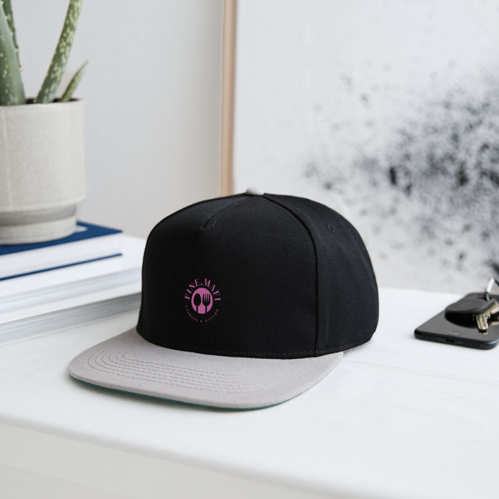 FINE.MAFI Crew Snapback Cap - Schwarz/Grau