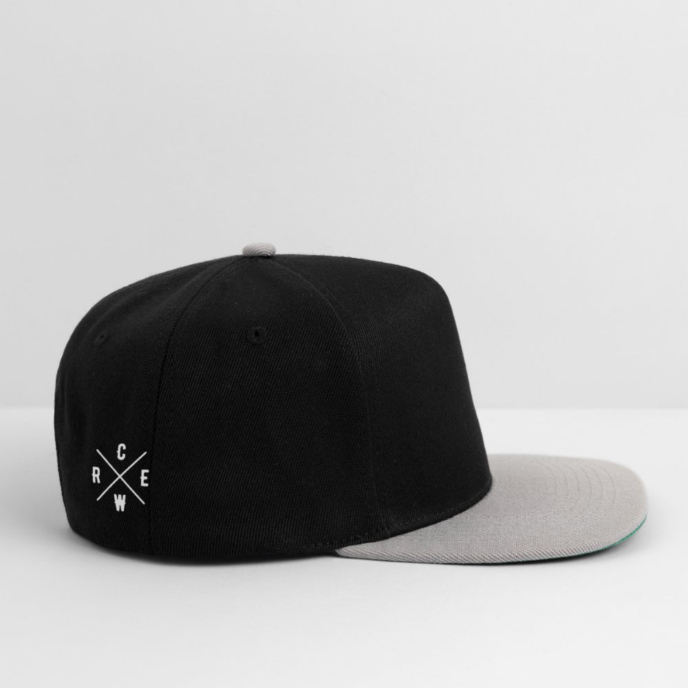 FINE.MAFI Crew Snapback Cap - Schwarz/Grau