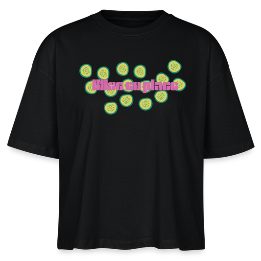 FINE MAFI Frauen Boxy Bio-T-Shirt Mise En Place Gurken - Schwarz